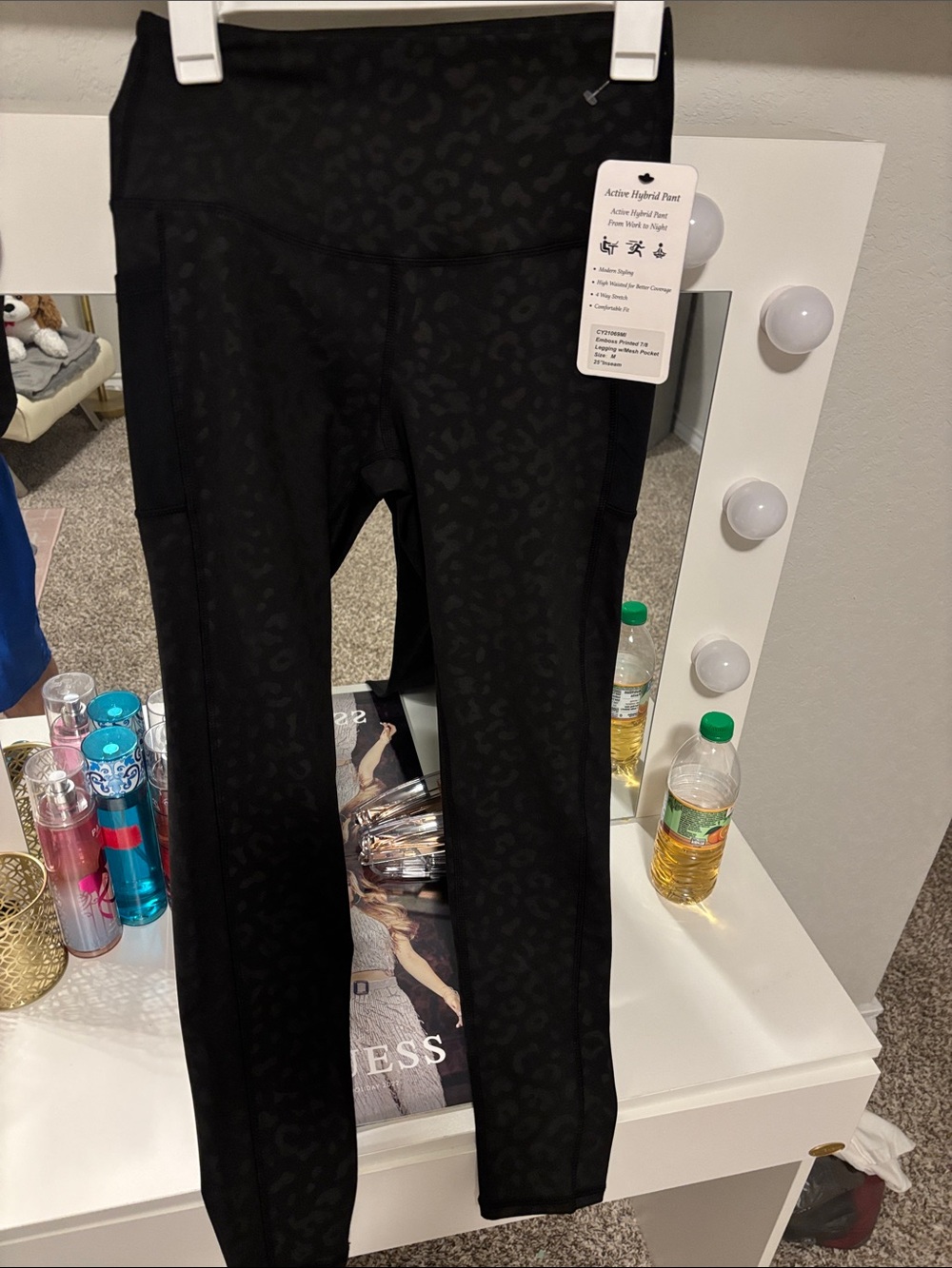 Active Hybrid Black Leopard medium women’s Leggings